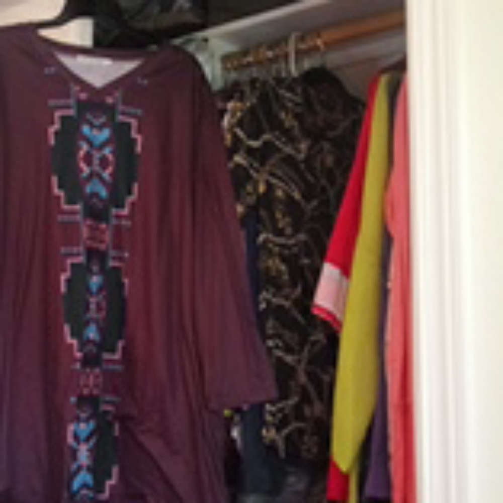 Blouse - Picture 2 of 2